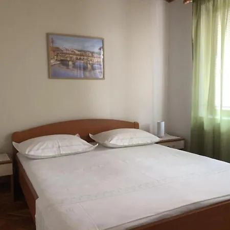 Adria Leut Apartamento