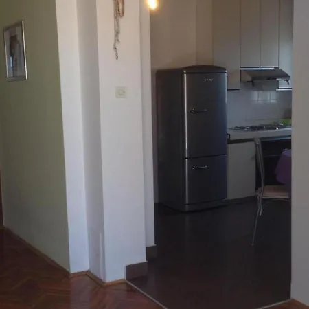 Adria Leut Apartamento