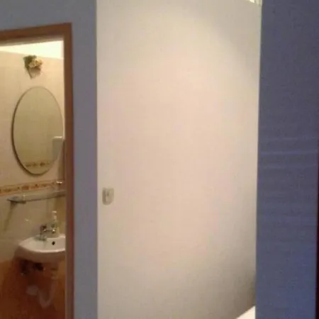 Adria Leut Apartamento *
